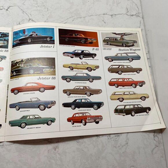 1965 Oldsmobile Station Wagon, Ninety-Eight, Starfire, Dynamic 88 Sales Brochure - Picture 8 of 9